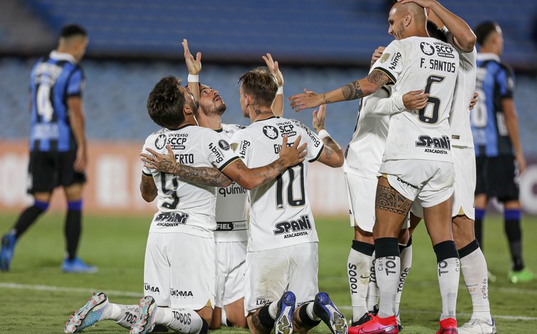 Corinthians inicia Libertadores com vitória sobre Liverpool no Uruguai