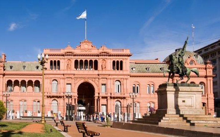 Nervosismo pré-eleitoral e incerteza por FMI geram dia de nervosismo nos mercados