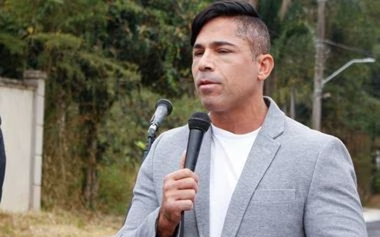 Prefeito de Barra do Piraí no RJ defende 'controle populacional': 'tem que castrar essas meninas'