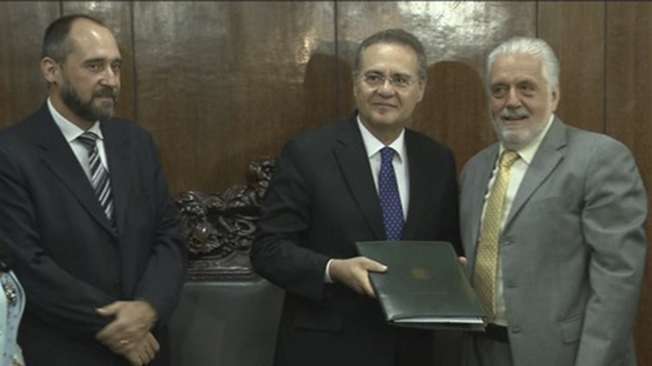 Wagner: contas do governo podem ter avaliação diferente da do TCU no Congresso