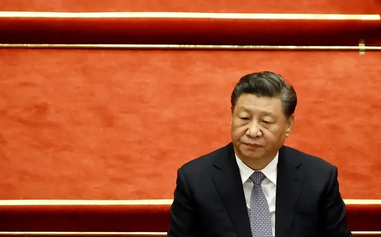 China: Xi Jinping intensifica apelos por novos motores de crescimento, ante impactos de tarifas