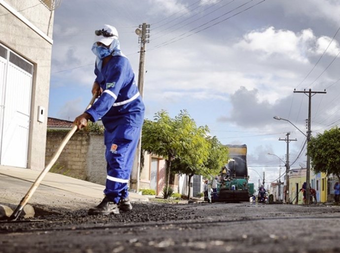 Pró-Estrada chega a Penedo levando dignidade à população da região