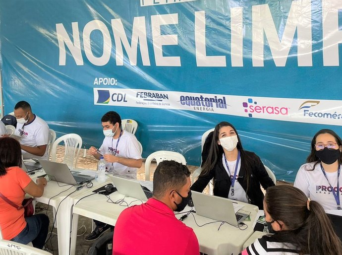 Procon Arapiraca ajuda consumidores no Feirão do Nome Limpo
