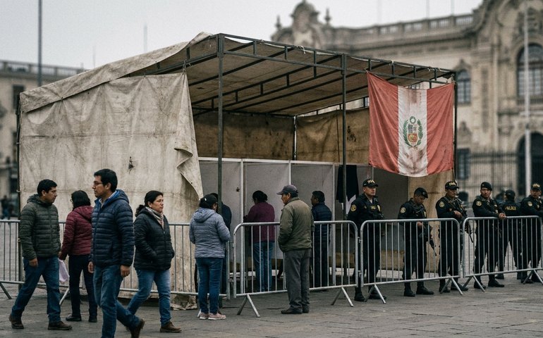 'Há um declínio democrático no Peru', apesar das eleições, afirma especialista