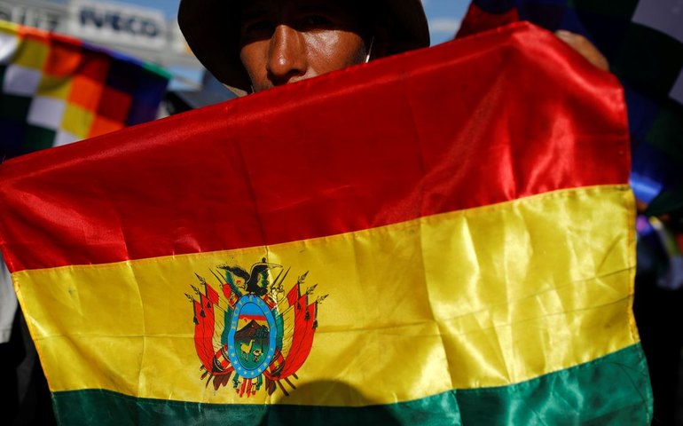 Bolívia: direita lidera pesquisas para presidência após 19 anos