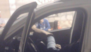 Homem morre e outro fica ferido após serem alvejados dentro do carro em Estância / Foto: Foto: Portal A8SE/Reprodução