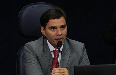 Kelmann Vieira dará posse a mais dois novos servidores na Câmara de Maceió