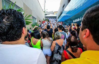 Rui Palmeira entrega escadaria revitalizada no Centro de Maceió