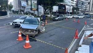 Acidente de carro deixa homem morto na Zona Sul de Aracaju / Foto: Foto: Douglas Santos/TV Atalaia