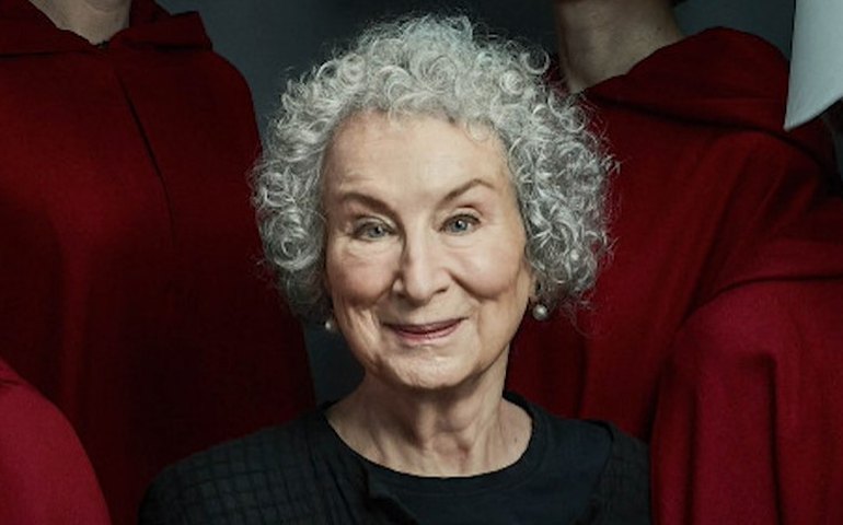 'O Conto da Aia' está menos sombrio em sua última temporada