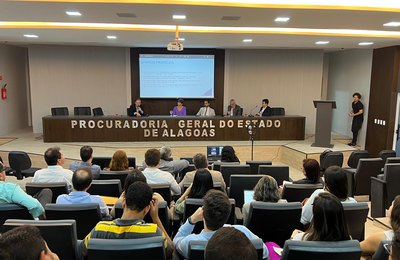 Representantes da Sefaz-AL promovem palestra sobre tributação monofásica do ICMS sobre combustíveis
