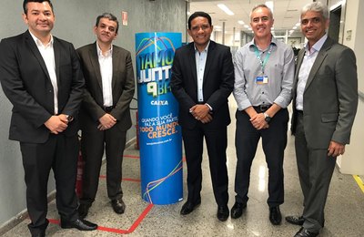 Prefeito Júlio Cezar se reúne com representantes da Caixa e define melhorias para Palmeira