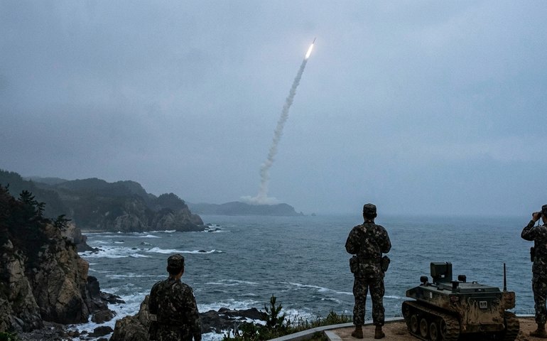 Coreia do Norte lança mísseis balísticos contra o Mar do Japão, diz exército sul-coreano