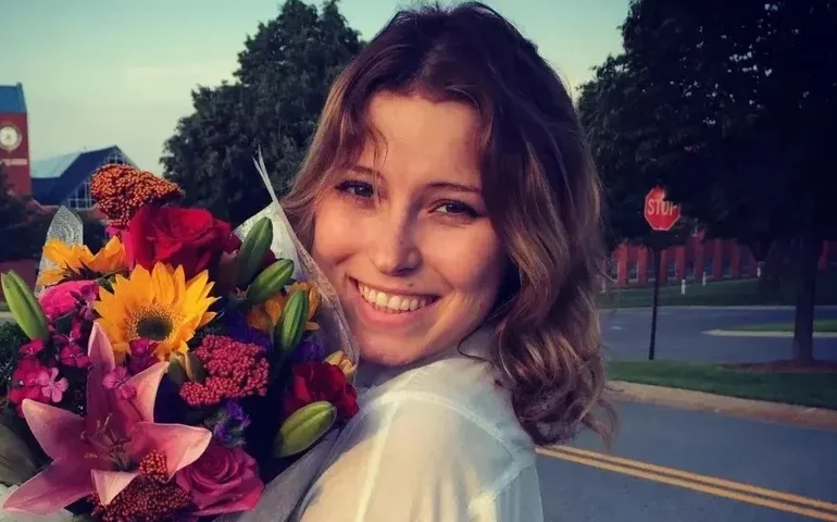 Bailarina é condenada a 12 anos de prisão na Rússia por traição; entenda