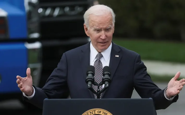 Em discurso na França, Biden diz que memória do Dia D convoca EUA a defender democracia na Ucrânia e no mundo