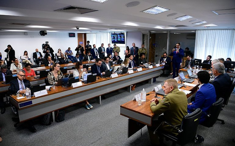 DNA de condenados: CSP debate e pode votar projeto que amplia coleta na terça