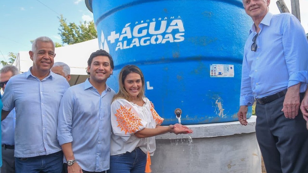 Rodrigo Valença participa de entrega de poços artesianos em São José da Laje