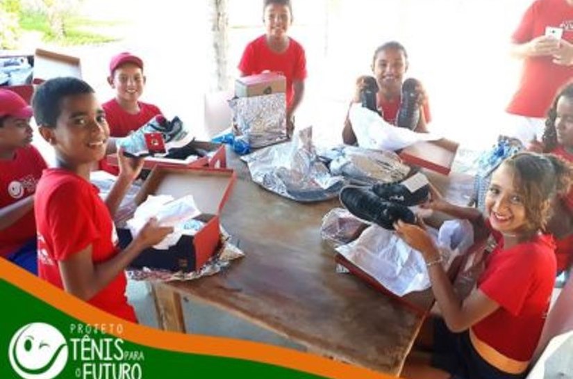 Poder Judiciário doa material esportivo para a Barra de São Miguel