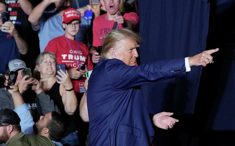 'Taxad'? Trump quer elevar imposto sobre ricos para diminuir os da classe média, diz mídia