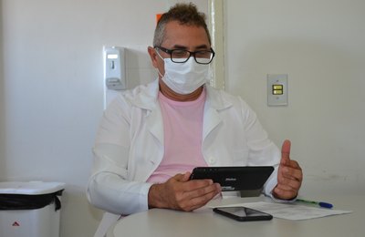 Videochamadas ajudam na recuperação cognitiva de pacientes na UTI do Hospital Helvio Auto