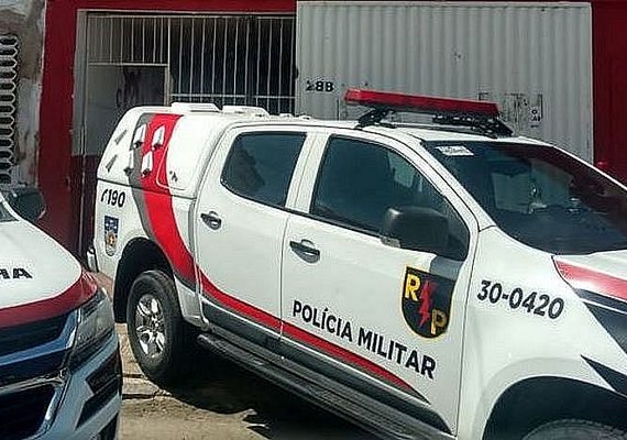 Mulher é ameaçada pelo próprio filho após pedir ﻿R$ 10 mil em Arapiraca