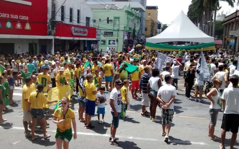 Manifestantes se reúnem com intermediação da prefeitura de Marechal