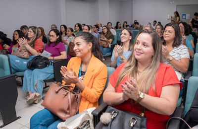 Saúde promove encontro de profissionais de psicologia para discutir experiências exitosas