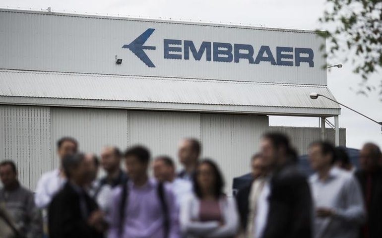 FAB e Embraer iniciam trabalhos para atualização tecnológica da frota de A-29 Super Tucano