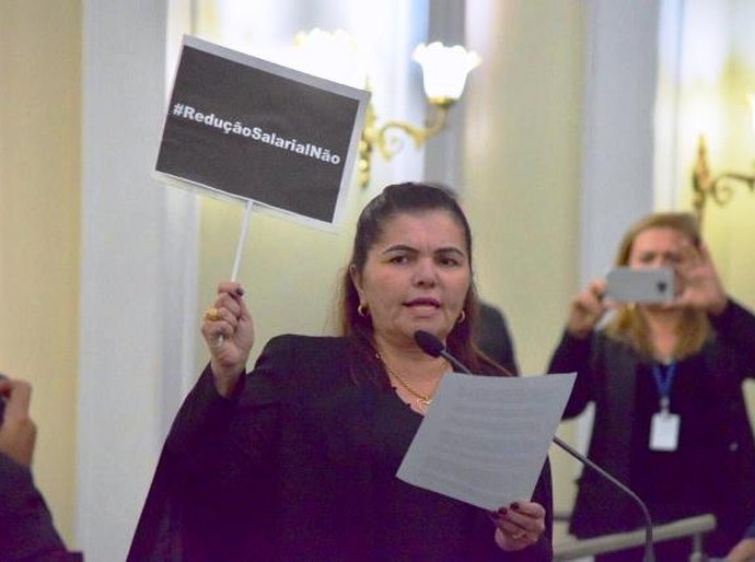 Ângela Garrote manifesta apoio à greve dos jornalistas e defende valorização dos profissionais