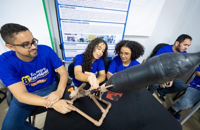 Segundo dia do Encontro Estudantil 2025 celebra o lado cientista e engajador dos estudantes