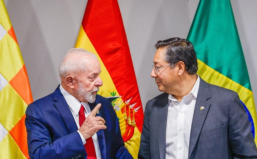 Lula e presidente boliviano discutem projetos de integração bilateral à margem da cúpula do Mercosul