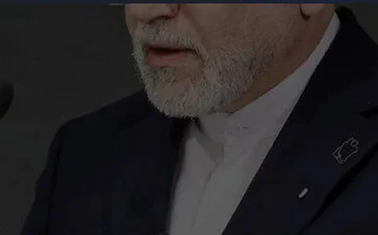 Irã seguirá combatendo até que Trump reconheça erro, diz chanceler