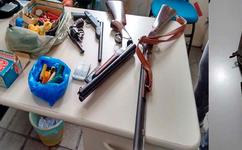 Polícia prende cinco acusados de crimes em Boca da Mata