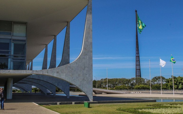 Lula sanciona lei que amplia proteção às vítimas de crimes sexuais