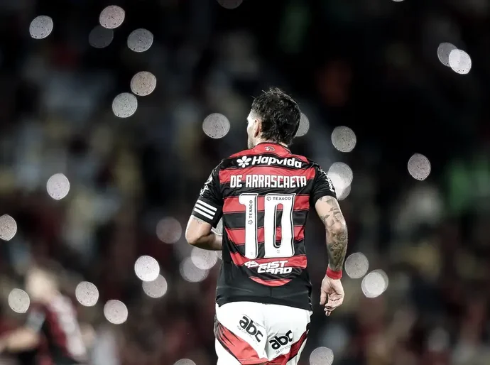 Flamengo enfrenta Estudiantes pela Libertadores no Maracanã