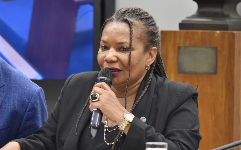 Ministra reforça papel da sociedade no novo Plano Nacional de Cultura
