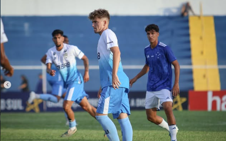 Cruzeiro sofre gol no fim e estreia com empate contra o Real Brasília pela Copinha