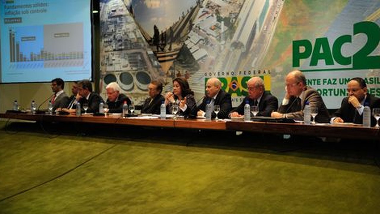 Obras de saneamento do PAC 2 estão beneficiando 7,6 milhões de famílias