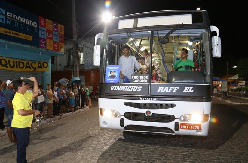 Romeiros de Campo Alegre viajaram nesta sexta para Juazeiro do Norte