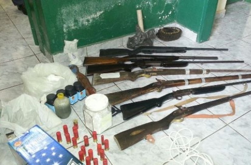 Operação prende acusados de vários crimes no Sertão