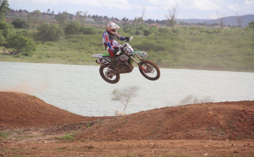 Viva Motocross: Estrutura da 12ª edição pelos 100 anos de Arapiraca será montada no Lago da Perucaba