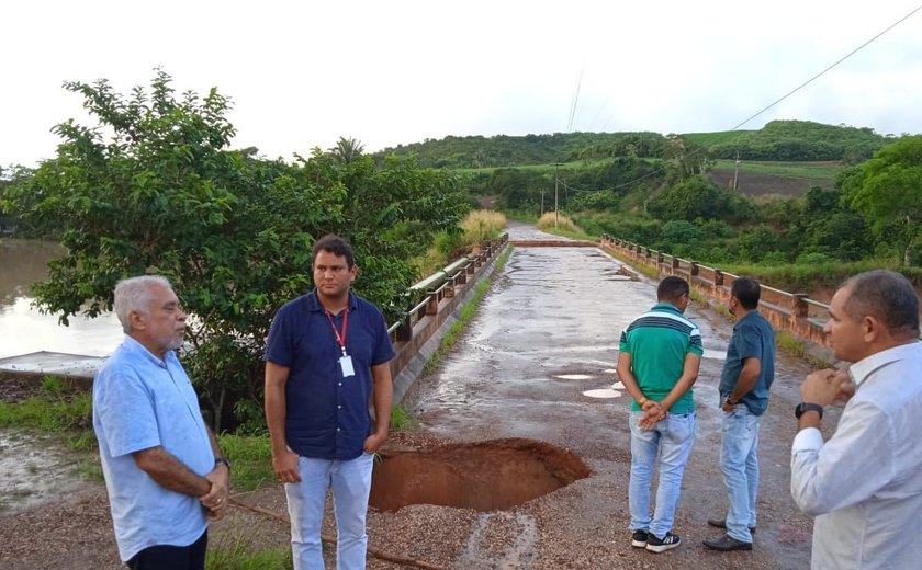 Estradas e pontes da zona rural de Penedo e de Coruripe serão recuperadas por meio de parceria entre prefeituras