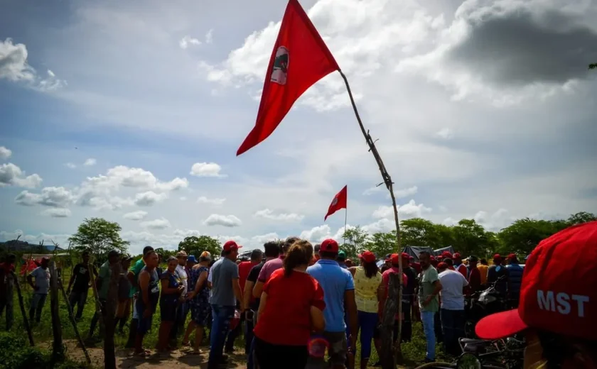 MST invade sede do Incra em Alagoas para pressionar contra nomeação de indicado de Lira