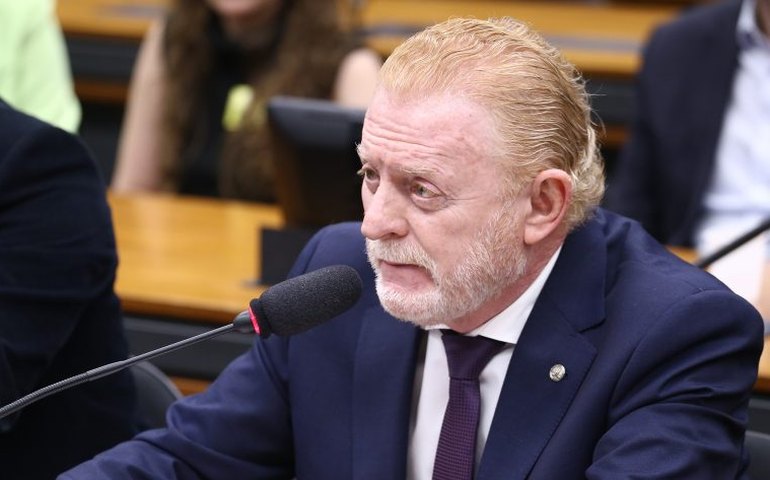 Comissão debate segurança e condições de trabalho de condutores de ambulâncias