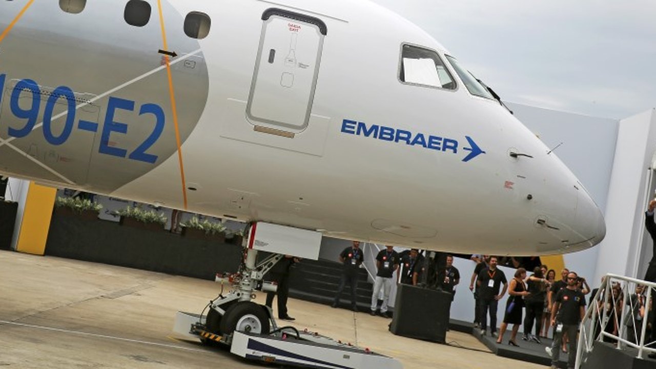 CVM absolve ex-diretor da Embraer em processo relacionado à propina de aeronaves