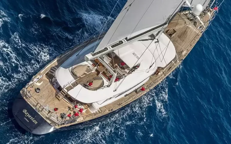 Superiate de luxo que naufragou na Itália foi vendido por R$ 220 milhões; veja fotos