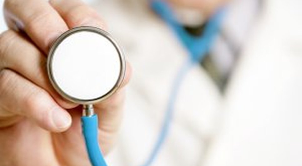 médico