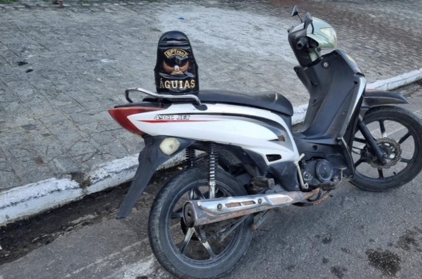 Polícia Militar recupera veículos e detém suspeito durante ações no Clima Bom e Jacintinho