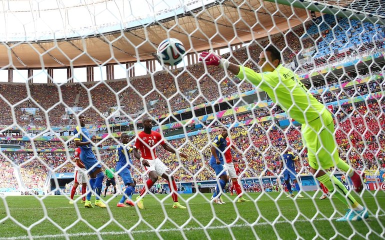 Suíça vence o Equador por 2 x 1 no Estádio Nacional de Brasília