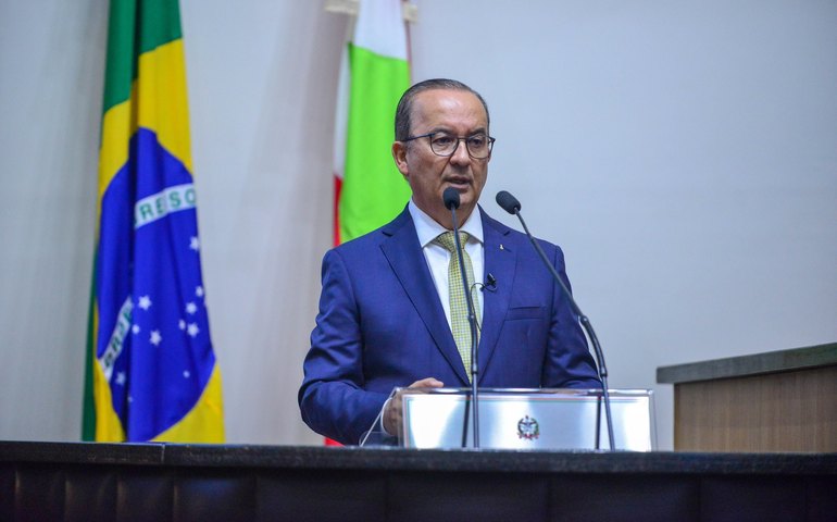 Governador bolsonarista de SC inaugurou clube de tiro um dia após decreto de Lula